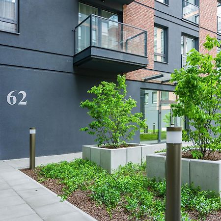 Apartment With Balcony And Free Parking In Poznan By Noclegi Renters Luaran gambar